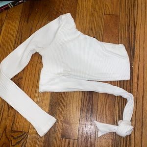 One shoulder crop top